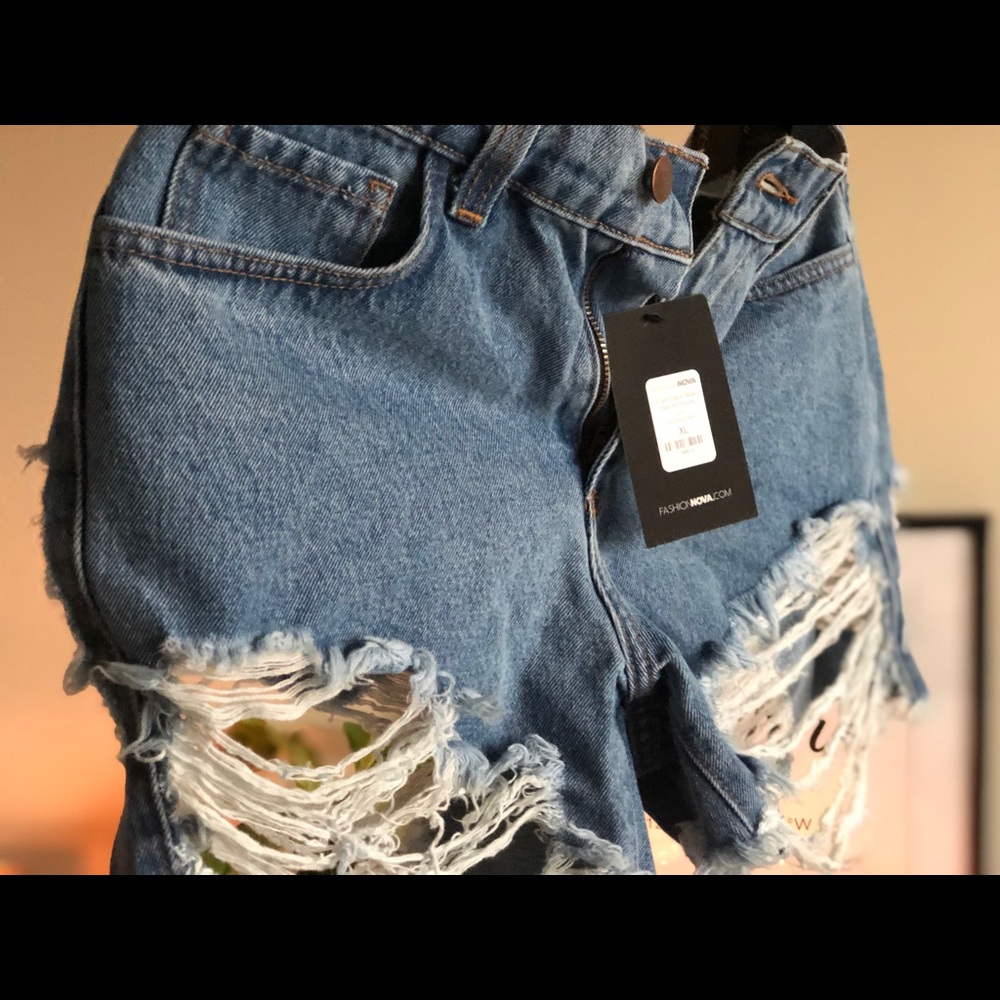 Denim distressed shorts